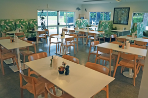 No.5 Cafe Interior